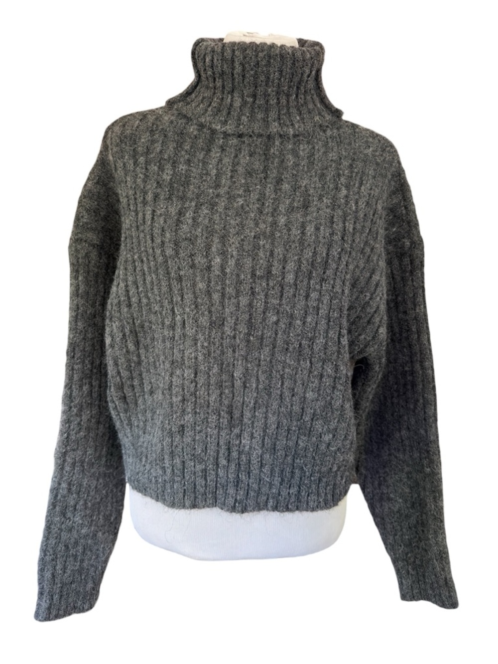 Grey Chunky Women’s Knit Turtleneck Sweater Oversized One Size from Korea - Picture 2 of 7